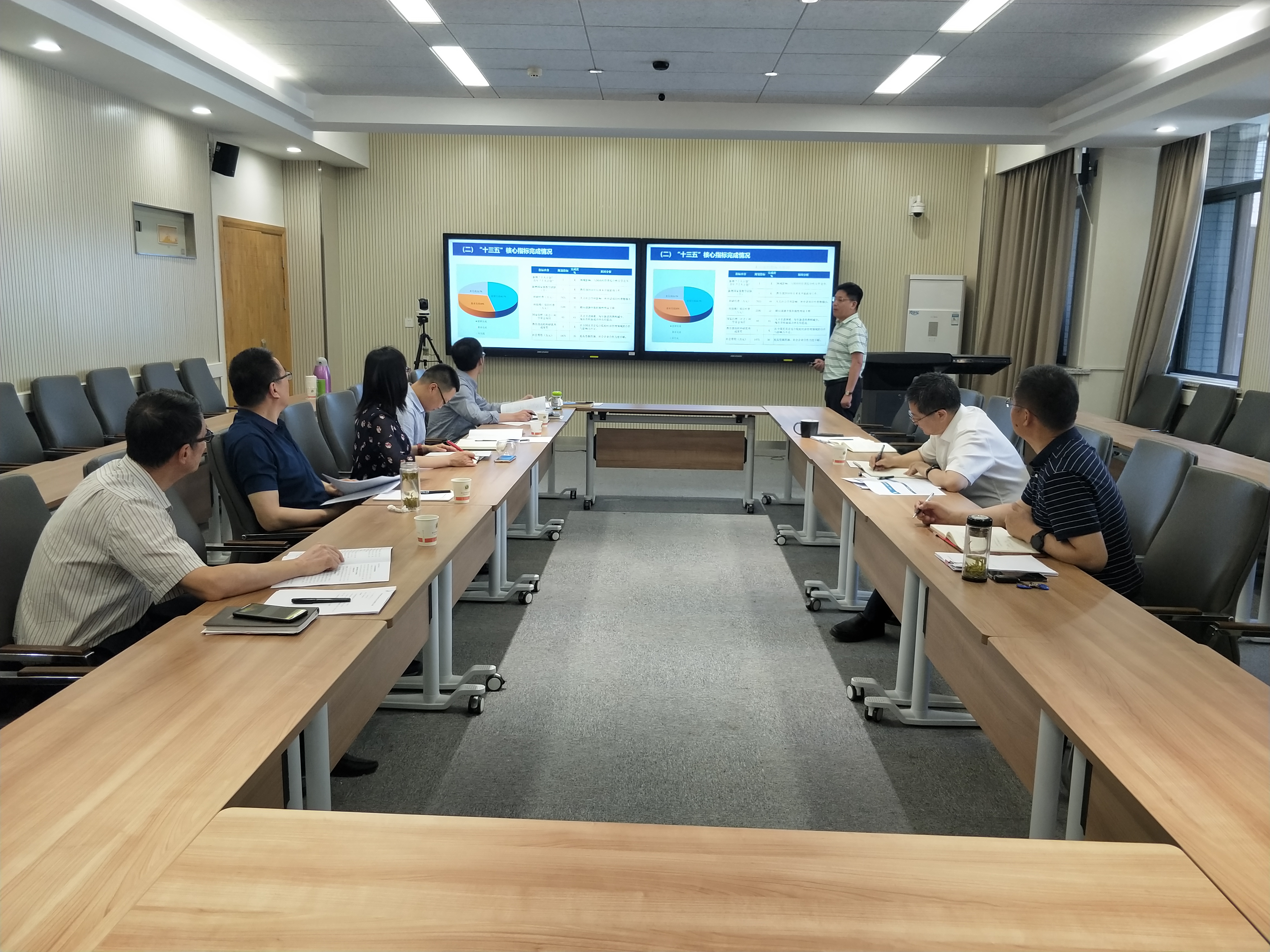 e2bccd5f5eb24f51968c7b56c3d890c4.jpg e2bccd5f5eb24f51968c7b56c3d890c4.jpg